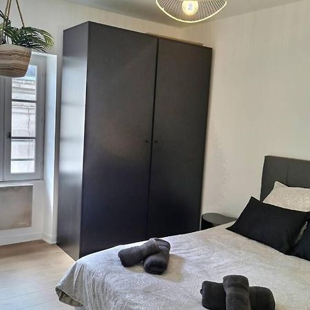 Le Beau Lieu # Hyper Centre # Proche Des Quais Apartment คอญญัก ภายนอก รูปภาพ