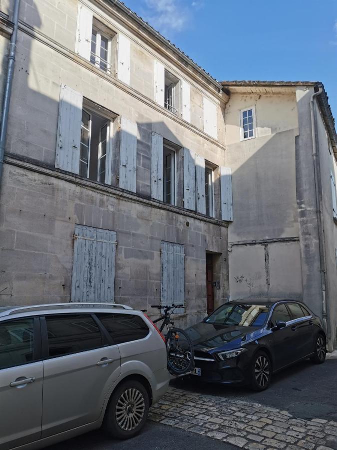 Le Beau Lieu # Hyper Centre # Proche Des Quais Apartment คอญญัก ภายนอก รูปภาพ